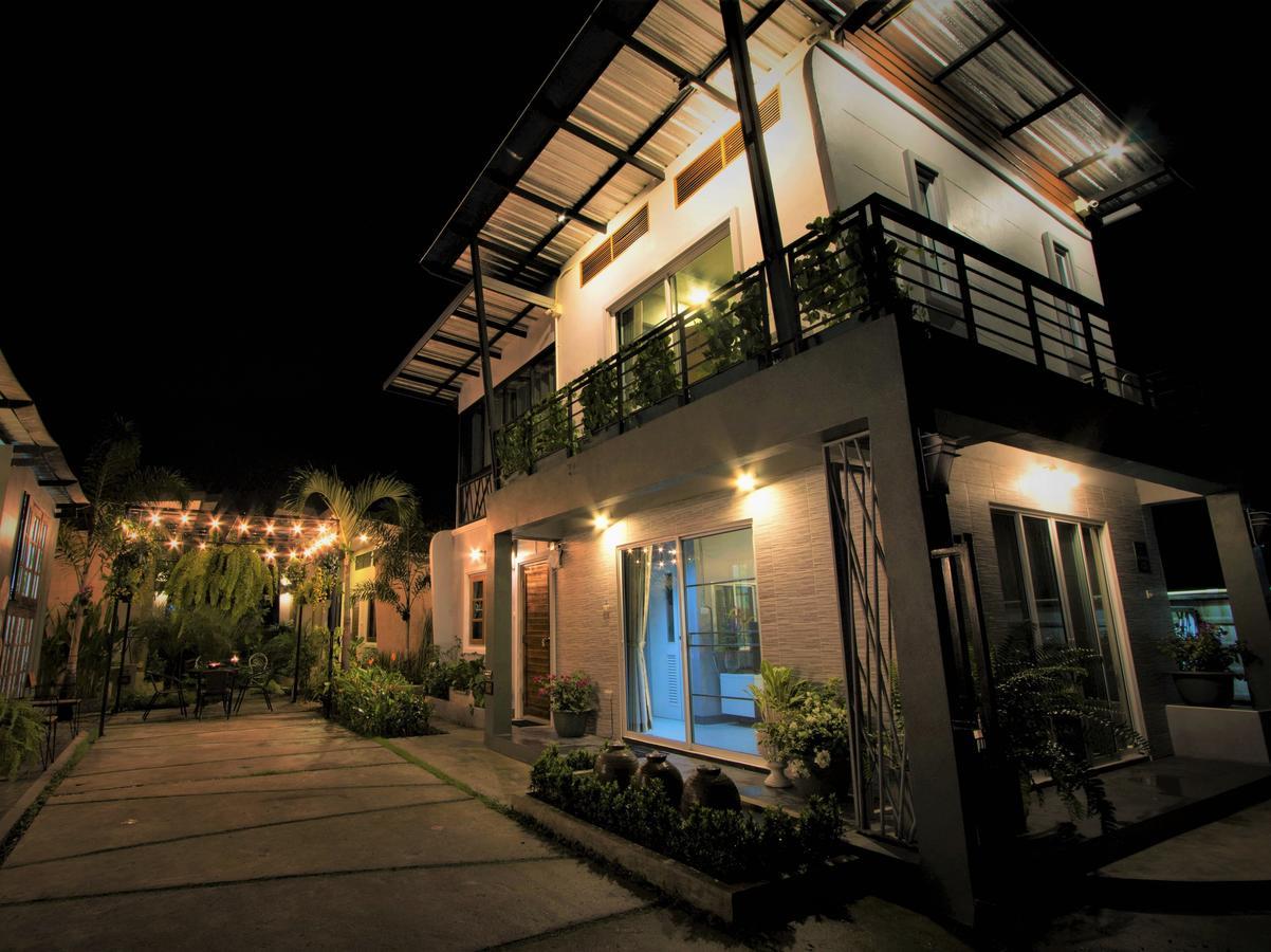 Hotel Casa Malee Chiang Mai Exterior foto